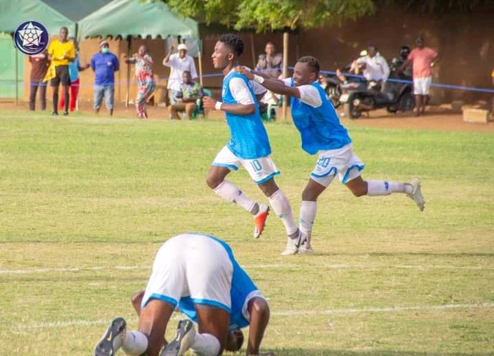 D1 2021-2022/Play-offs/J1 : l'Étoile Filante domine Foadan FC à Lomé